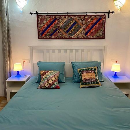 Cheerful One Bedroom Townhouse With Patio Archez Exterior photo